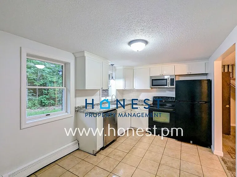 1074 Hallowell Litchfield Rd #A — Photo 1