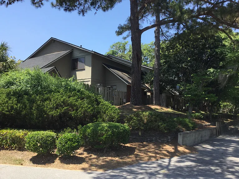 459 Mall Blvd #A — Photo 42