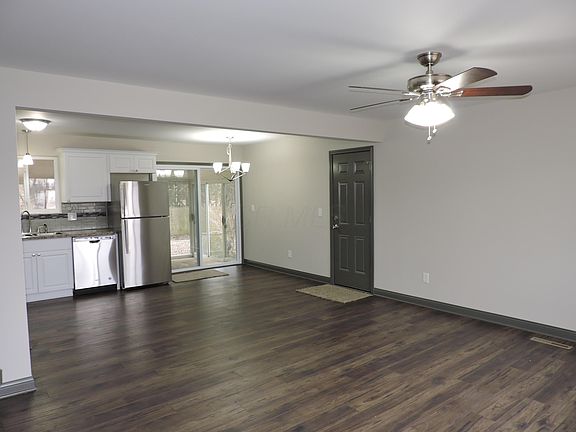 4th image of 5015 Holbrook Dr