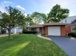 20 N Lancaster St, Mount Prospect, IL 60056