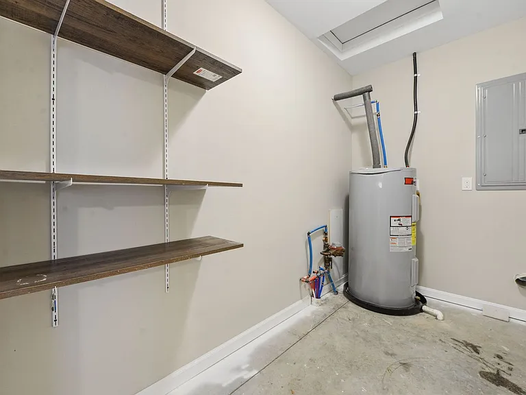 1282 Lockbourne Rd #B — Photo 10