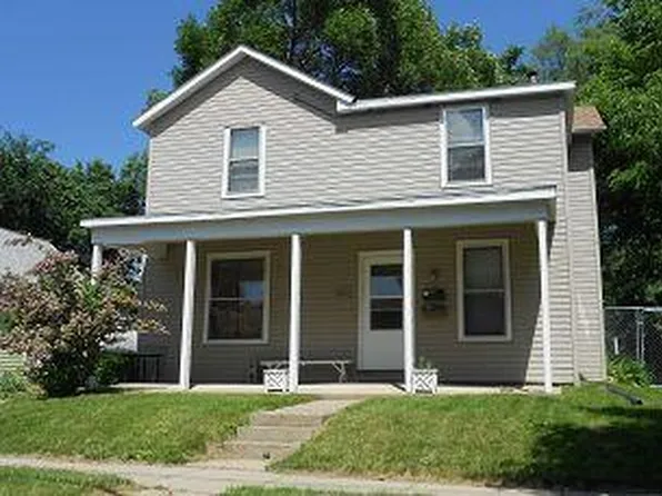 932 S Van Buren St, Iowa City, IA 52240