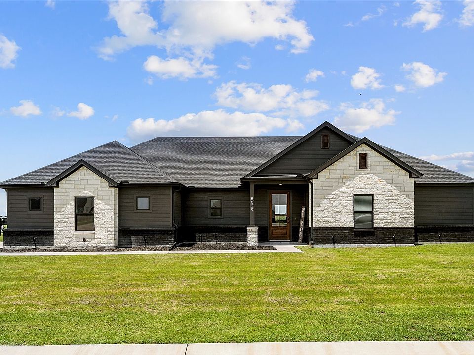 5029 Fox Trot Ln, Caddo Mills, TX 75135 | Zillow