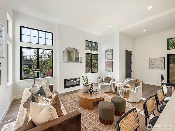 5th image of 12544 2nd Avenue NW