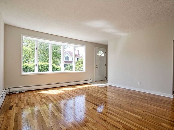 4th image of 121 5th St
