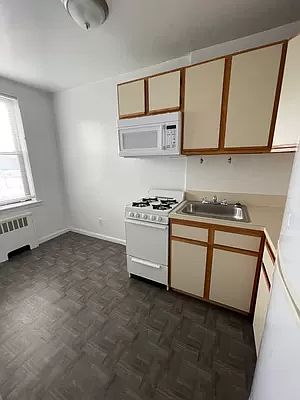 4th image of 75-05 113th St #6M