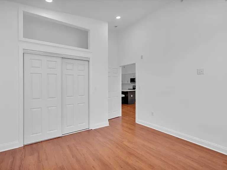 1406 Fairmount Ave #12 — Photo 9