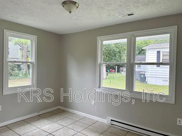 115 Orange Dr — Photo 7