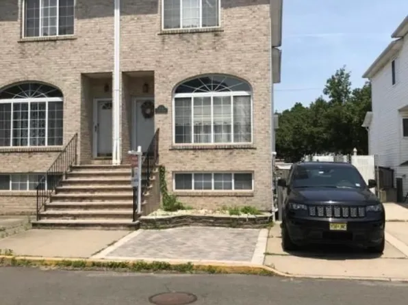 168 Camden Ave, Staten Island, NY