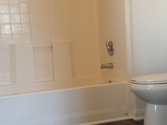 5th image of 333 E Anaheim St APT 8