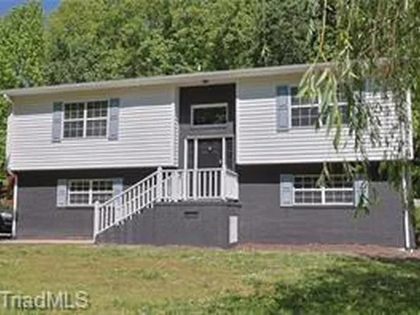 1474 Sherwood Dr, Reidsville, NC 27320
