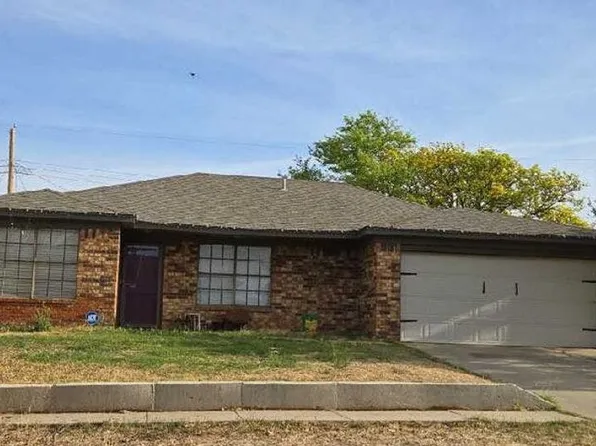 1124 Trinchera Dr, Amarillo, TX 79110