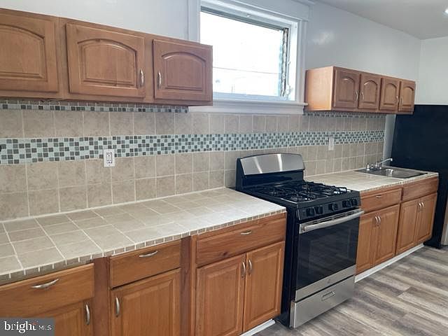 1st image of 1458 Rosalie St APT 1