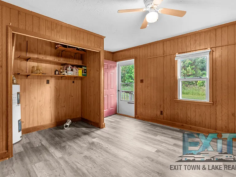 440 Thompson St — Photo 22
