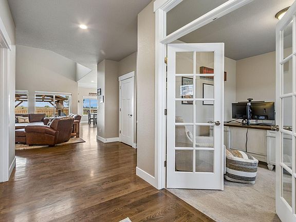4th image of 7161 Silver Ct