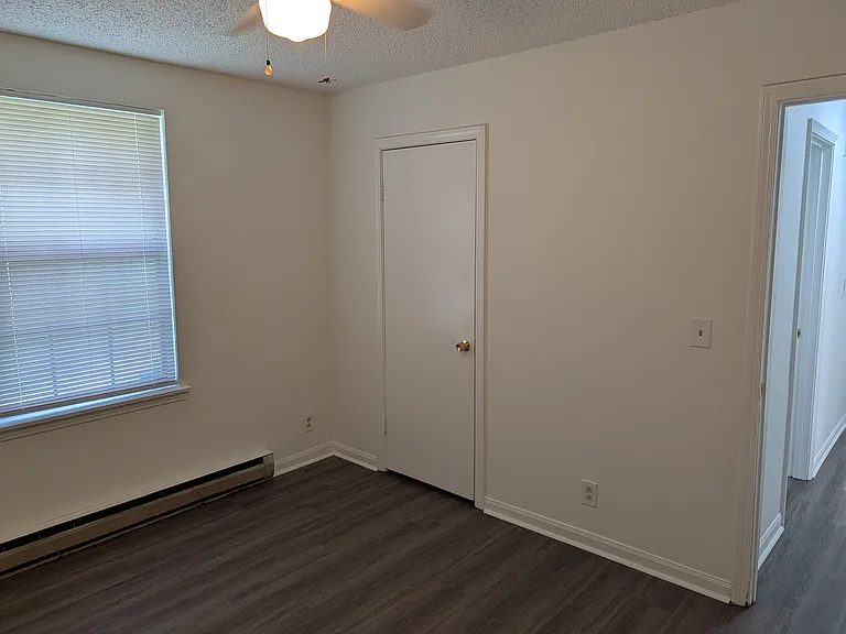 1125 Campbell St — Photo 10