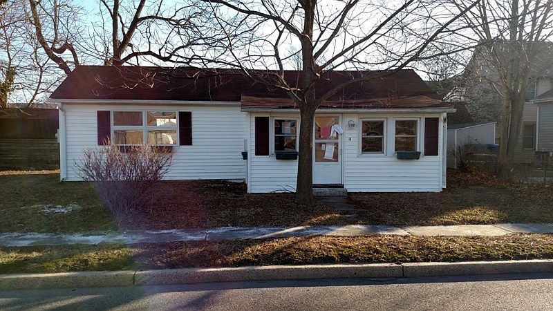 1st image of 10 N West St