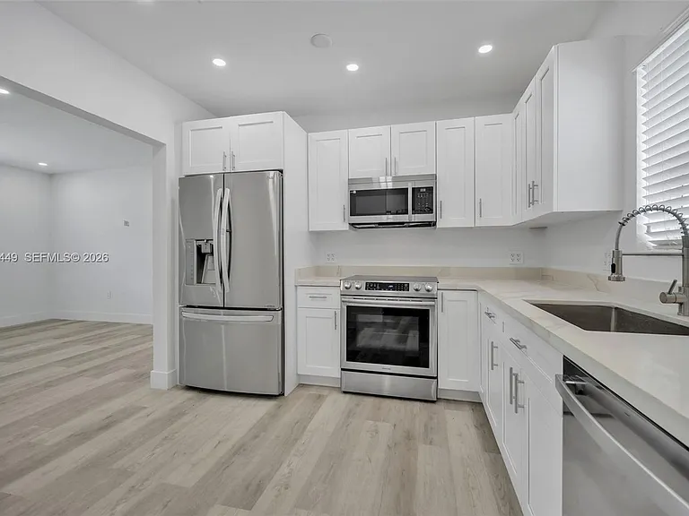 1401 NE 152nd St — Photo 6