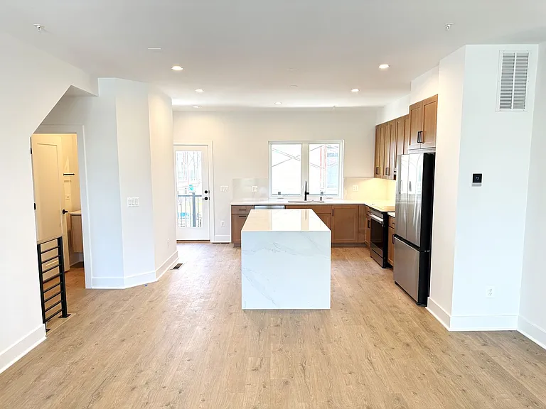 33 Lower Service Ct NW — Photo 20