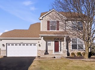 2140 Colchester Ave, Hoffman Estates, IL 60192