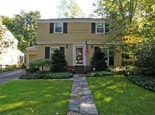 24 Meadowbrook Rd, Short Hills, NJ 07078