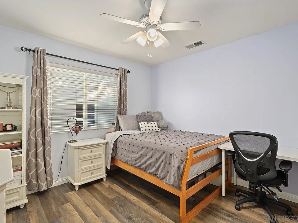 2nd image of 11366 Creekstone Ln