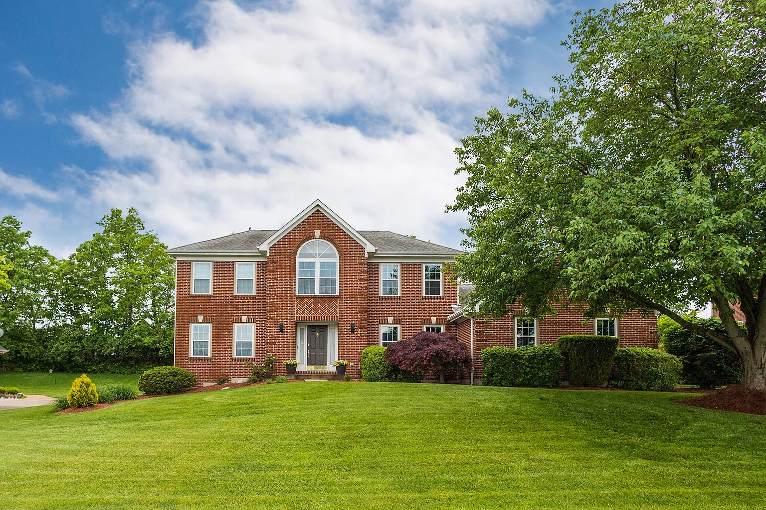 3060 Waterbury Ct photo 1