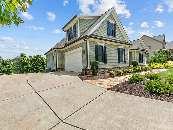 3rd image of 2980 Fallwood Dr NW