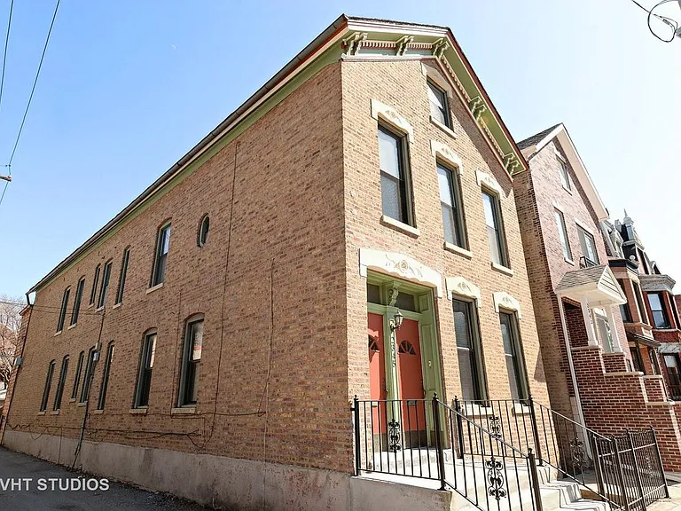 2345 N Bosworth Ave #1R — Photo 18