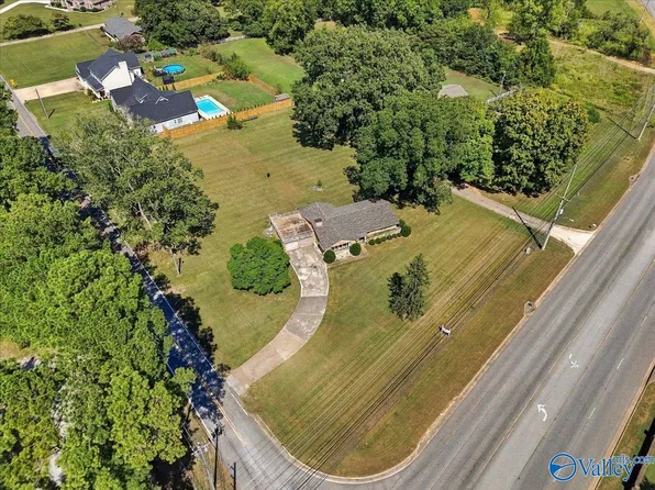 707 Winchester Rd NE, Huntsville, AL 35811