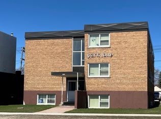 1915 Portage Ave #6, Winnipeg, MB R3J0J3