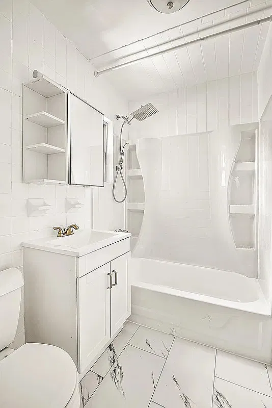 182 East 5th Street — Photo 4