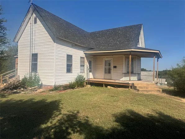 407 Manvel Ave, Chandler, OK 74834
