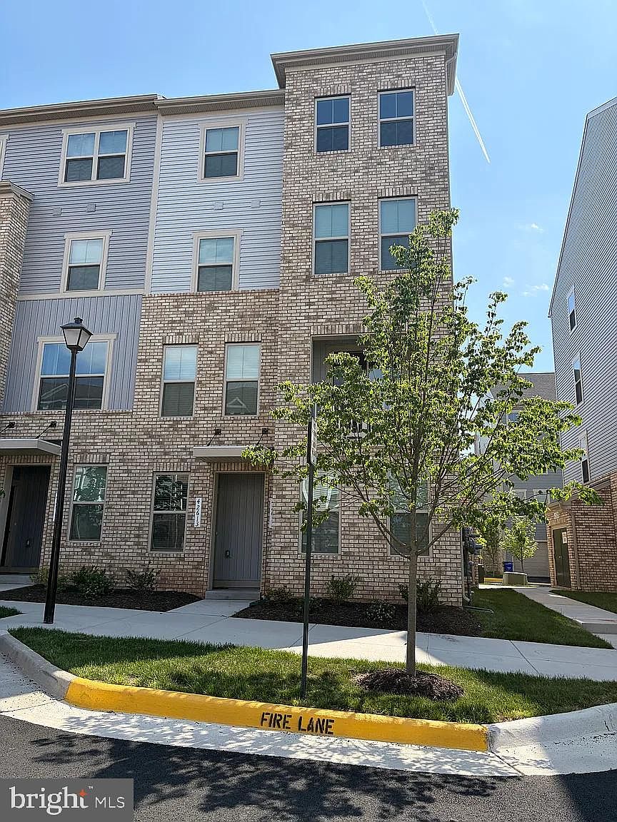 42613 Pitlochry Ter, Sterling, VA 20166 | Zillow