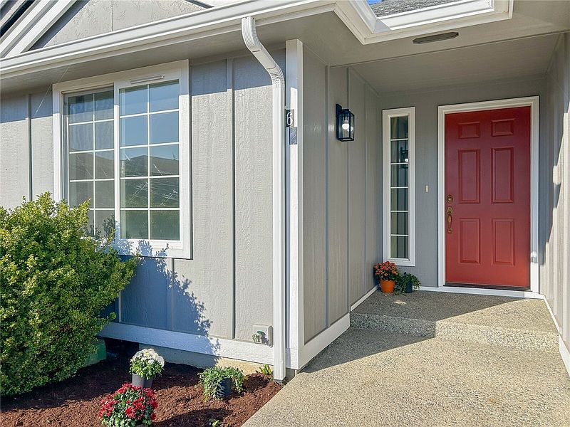 3rd image of 62 Heron Way #17B