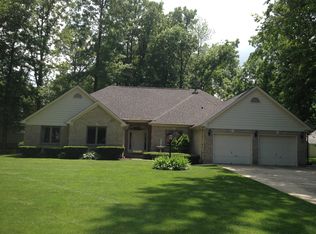 33 Park Forest Dr N, Whiteland, IN 46184