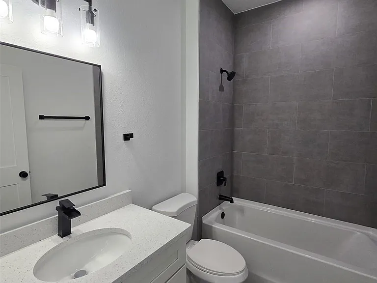 15462 SW 46th Cir — Photo 7