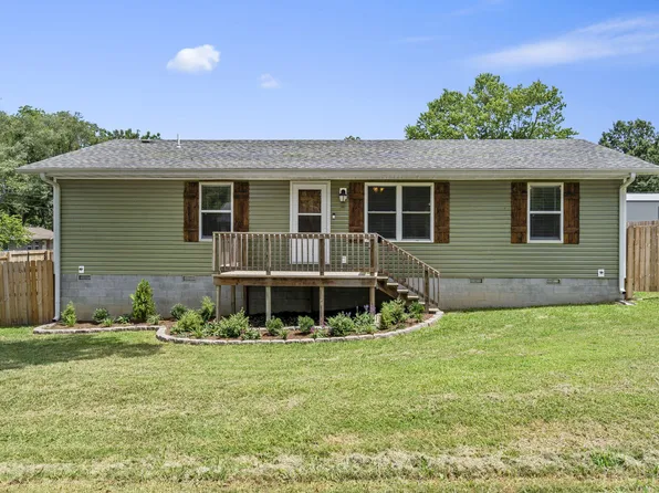 1213 3rd St, Monett, MO 65708