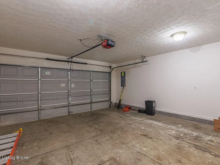 5001 Middlesex Dr — Photo 37