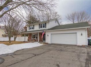 548 Toll Gate Rd, Groton, CT 06340