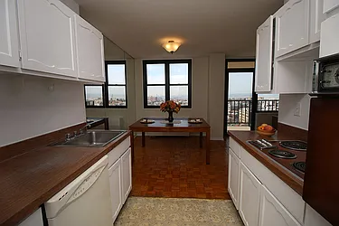 Sold by Hudson View Realty LLC