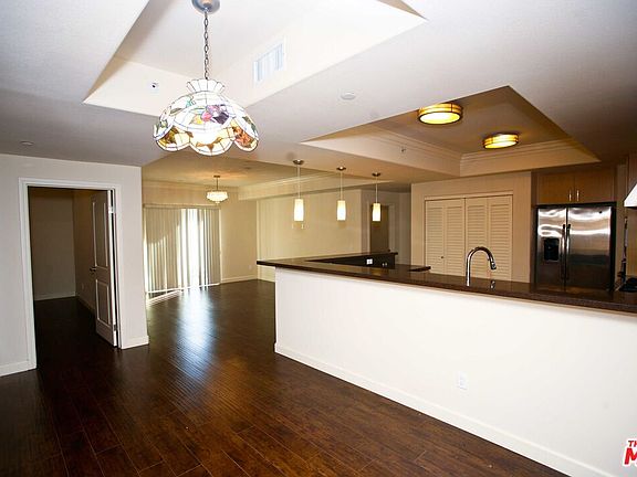 2nd image of 311 S Gramercy Pl Unit 205
