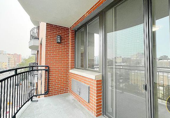 5th image of 28-16 21st St #704