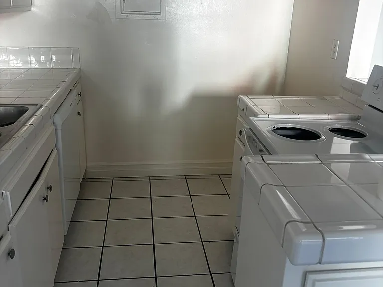 13855 Burbank Blvd #3 — Photo 2