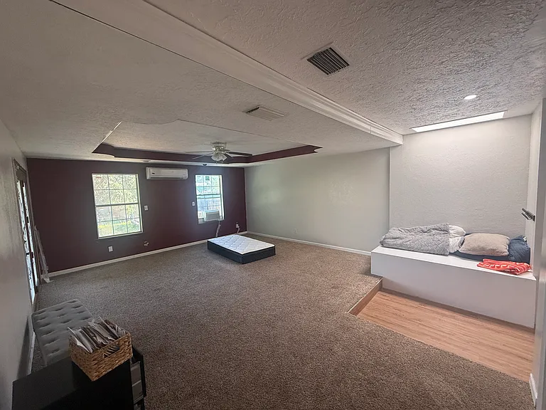605 E Saint Anne Pl — Photo 10