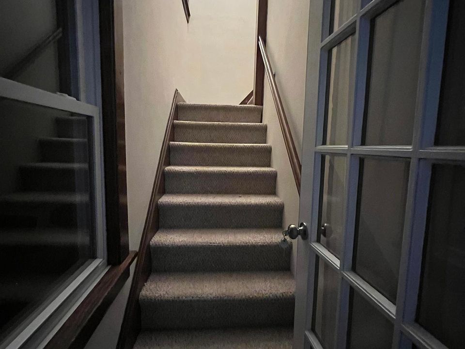 Stairs to unit