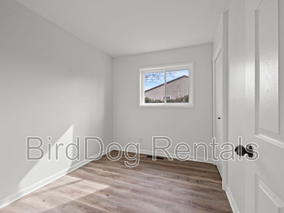 2nd image of 3650 Tylor Dr