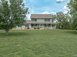 301 Ridgewood Ct, Farmington, MO 63640