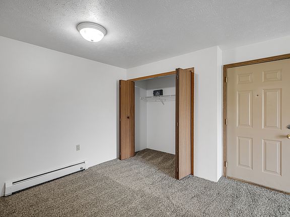 5th image of 1752 Raleigh Ave APT 21