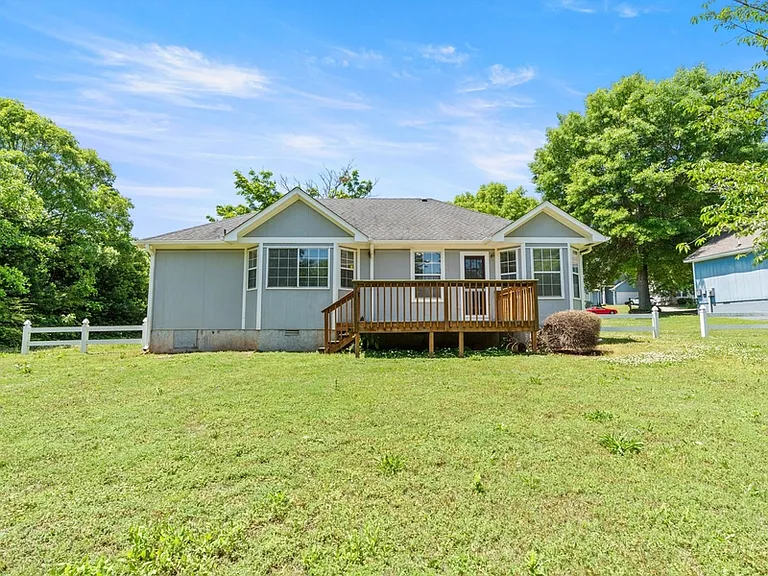 100 River Oaks Dr — Photo 20
